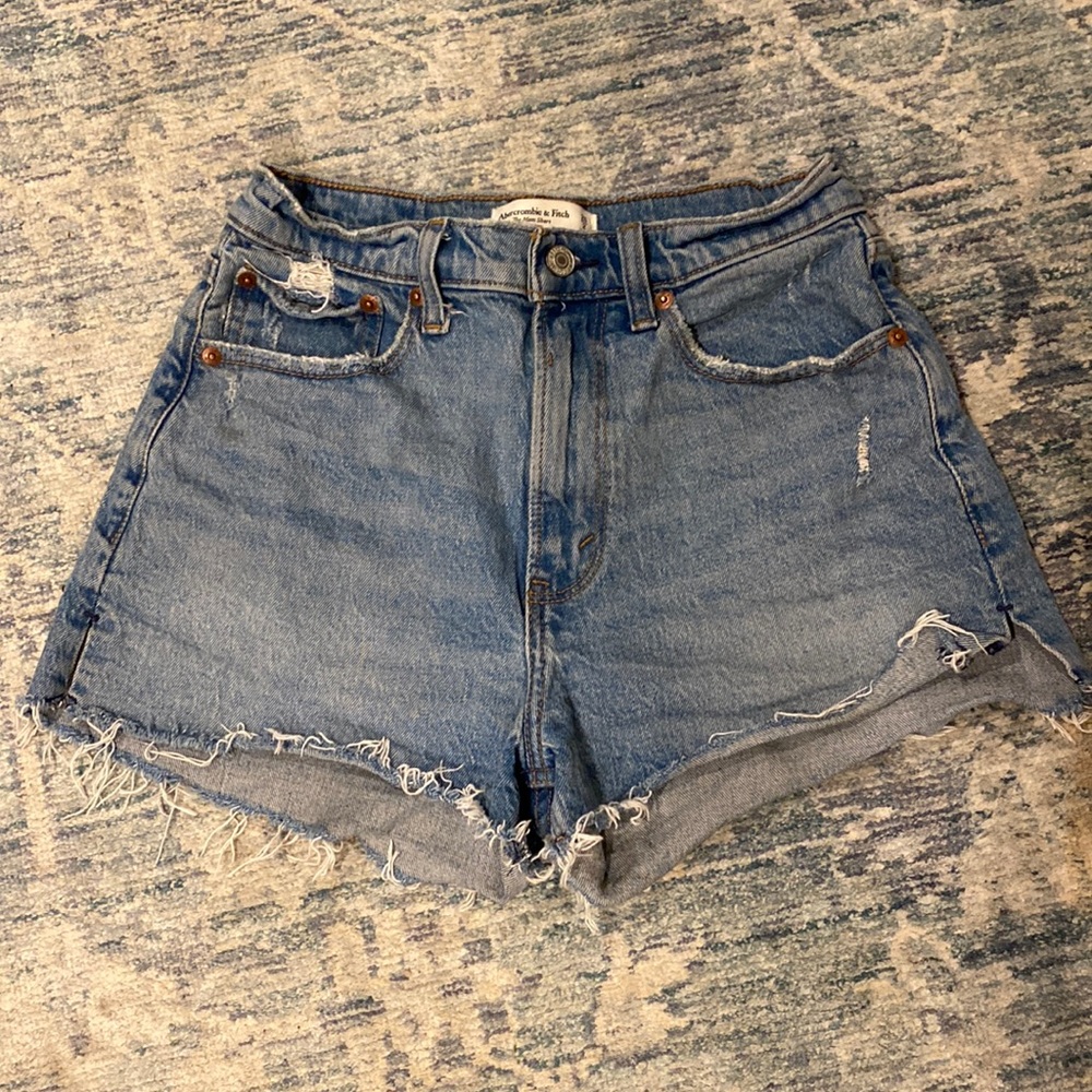 SOLD Abercrombie & Fitch Mom Shorts Curve Love